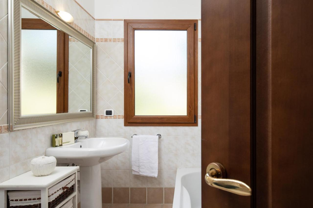 Homey Experience - Cosy Dream Apartment La Maddalena (Sassari) Exterior foto